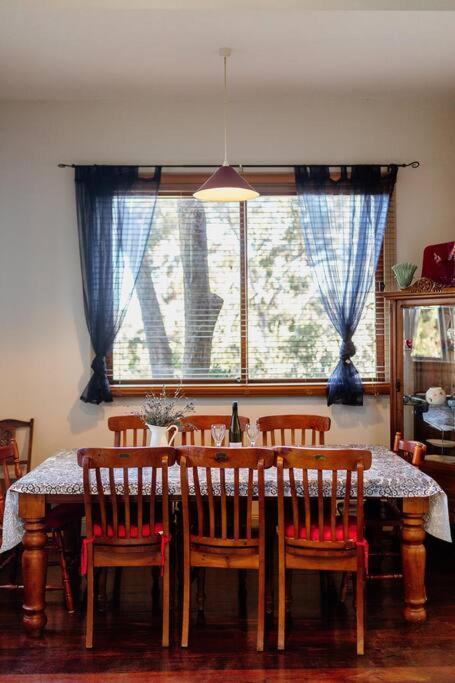 The Black Cockatoo - Secret Garden Treetops Home Katoomba Extérieur photo