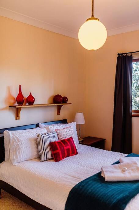 The Black Cockatoo - Secret Garden Treetops Home Katoomba Extérieur photo