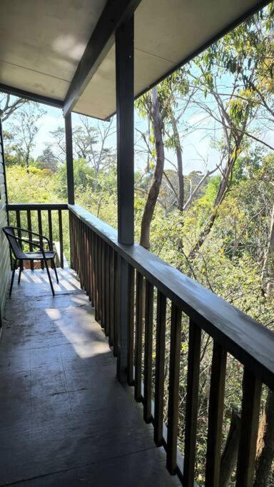 The Black Cockatoo - Secret Garden Treetops Home Katoomba Extérieur photo